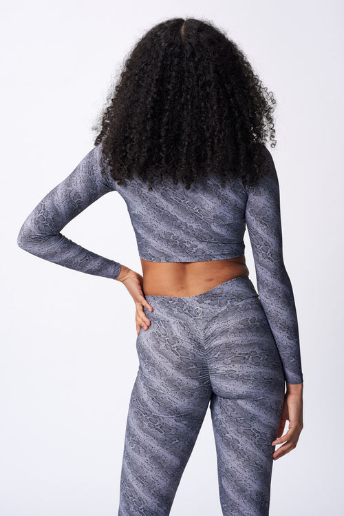 Onyx Long Sleeve Crop