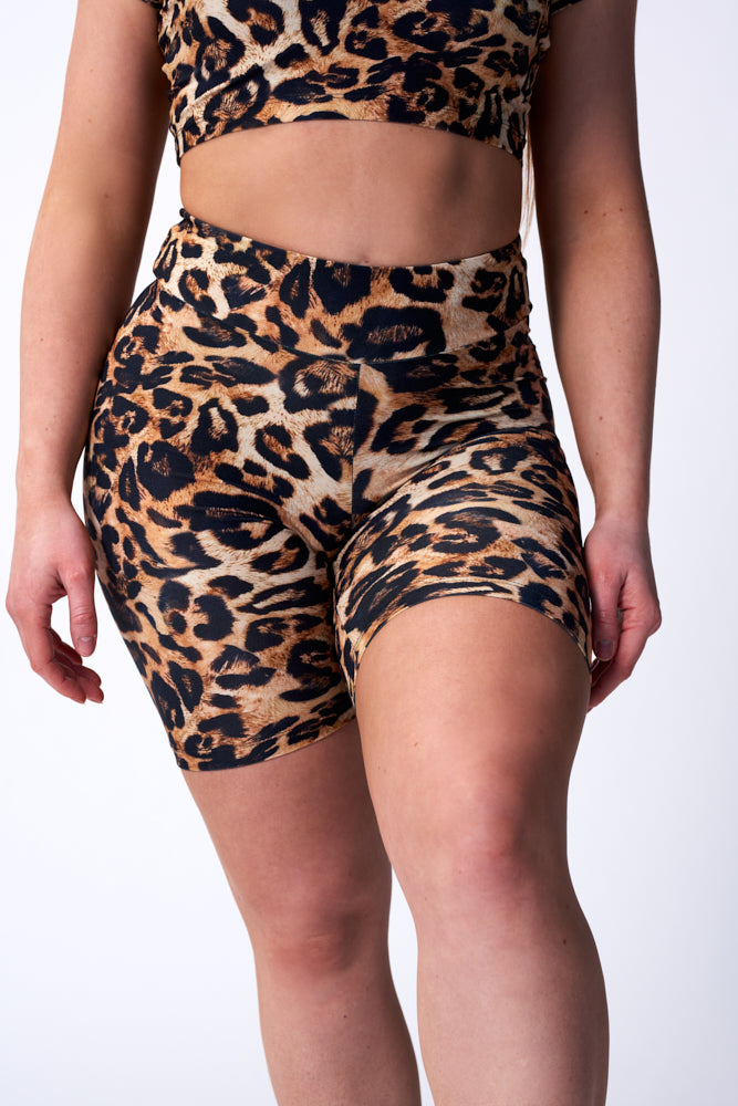 Leo Scrunch Shorts
